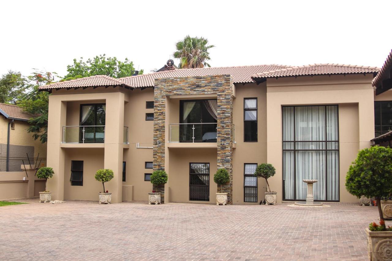 Letsatsing Lodge 勒斯滕堡 外观 照片