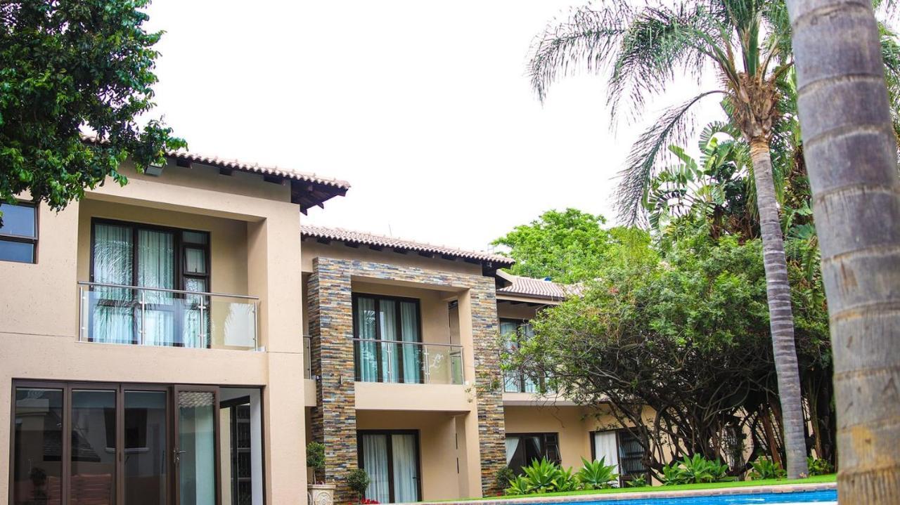 Letsatsing Lodge 勒斯滕堡 外观 照片