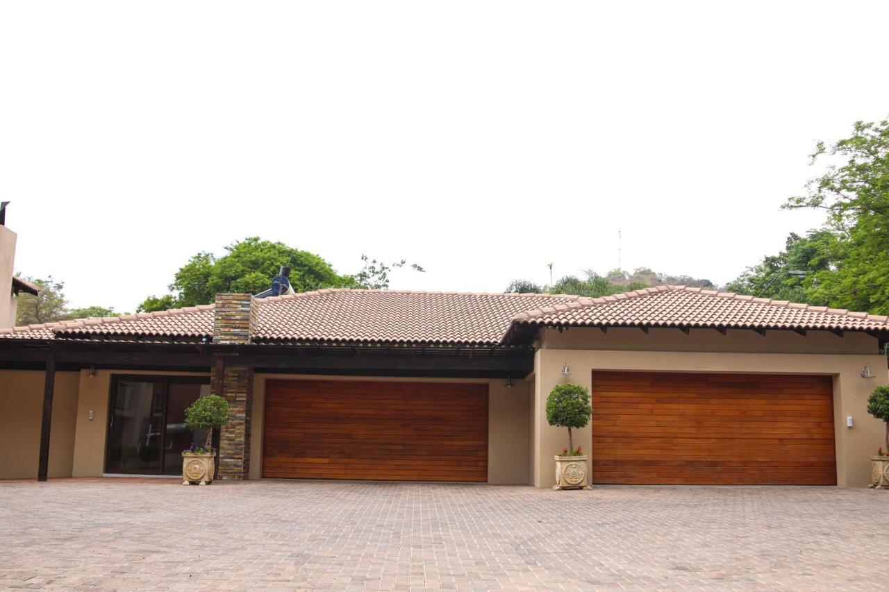 Letsatsing Lodge 勒斯滕堡 外观 照片